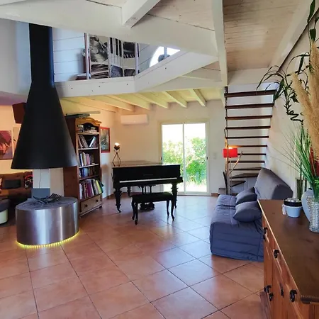 De Caractère Au Calme Villa