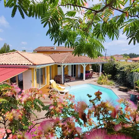 Villa De Caractère Au Calme *